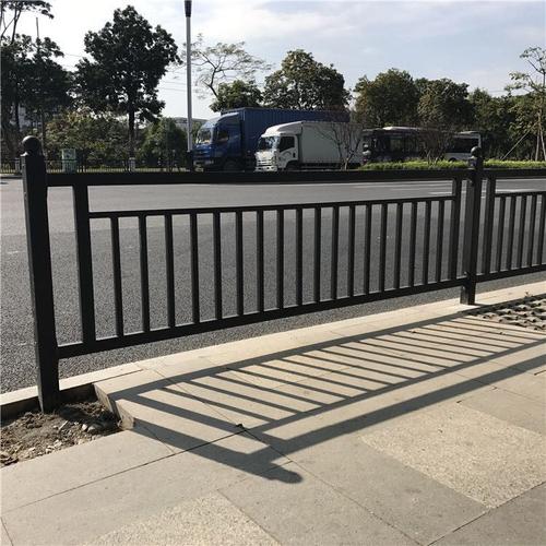 新型道路护栏厂家,品牌,图片,热帖